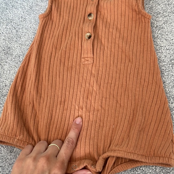 Kate Quinn ribbed bubble - Picture 2 of 3